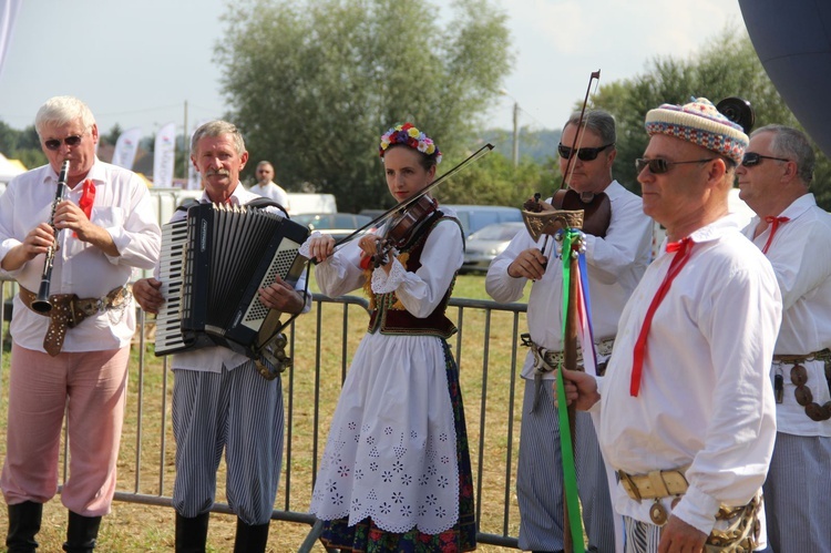 Dożynki wojewódzkie w Zakliczynie