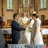 Ceremonii zaślubin przewodniczył ks. Kazimierz Marchaj