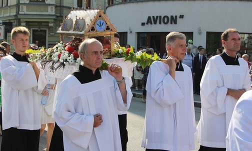 Relikwie św. Melchiora tym razem przynieśli diecezjanie z Czech.