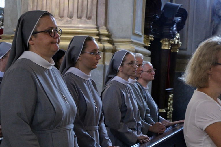 Rozpoczęcie roku w liceum urszulańskim