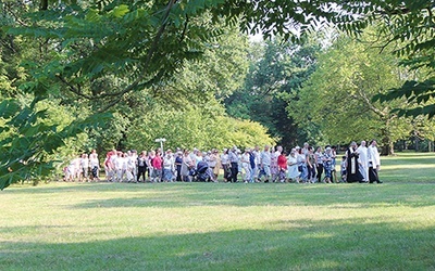 Park Szczytnicki to doskonałe miejsce do modlitwy.