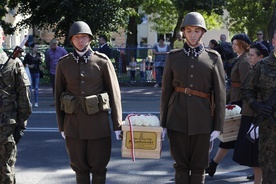 Pogrzeb majora odbył się z zachowaniem pełnych honorów wojskowych.