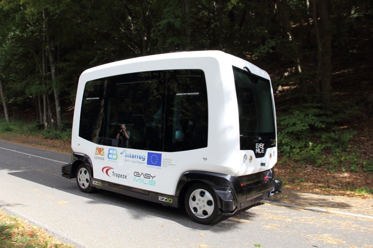 Autonomiczny bus na ulicach Gdańska