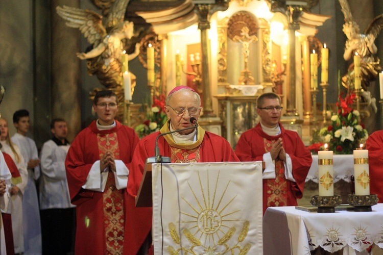 Wprowadzenie relikwii św. Walentego w Łączniku