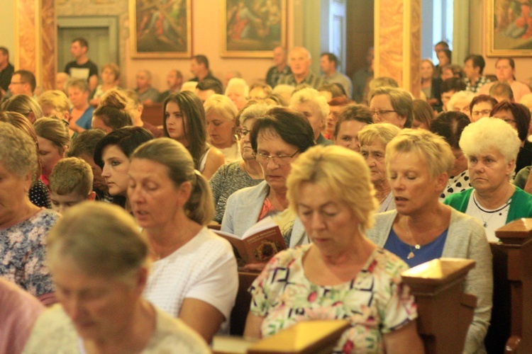 Wprowadzenie relikwii św. Walentego w Łączniku