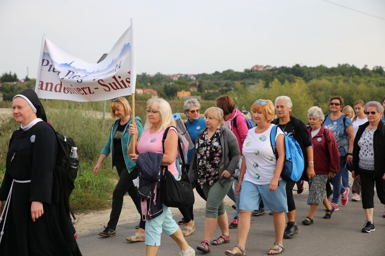 Pielgrzymują do Sulisławic