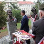 Odsłonięcie popiersi Żołnierzy Niezłomnych w Głogowie