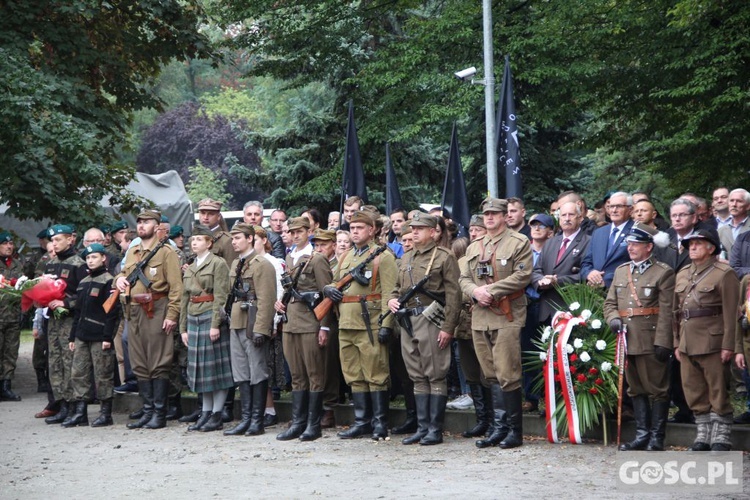 Odsłonięcie popiersi Żołnierzy Niezłomnych w Głogowie