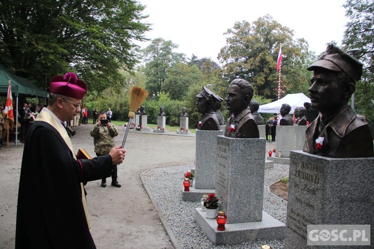 Odsłonięcie popiersi Żołnierzy Niezłomnych w Głogowie