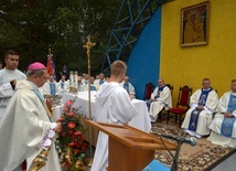 Rocznicowej Mszy św. przewodniczył bp Henryk Tomasik.