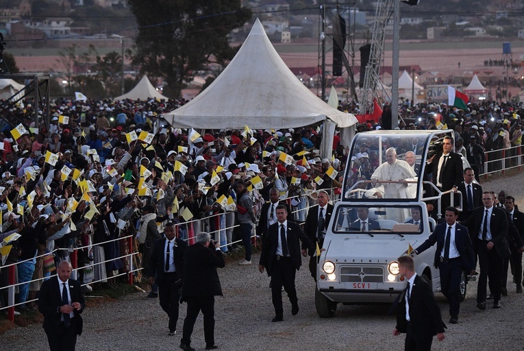 Franciszek na Madagaskarze: czwarty dzień pielgrzymki