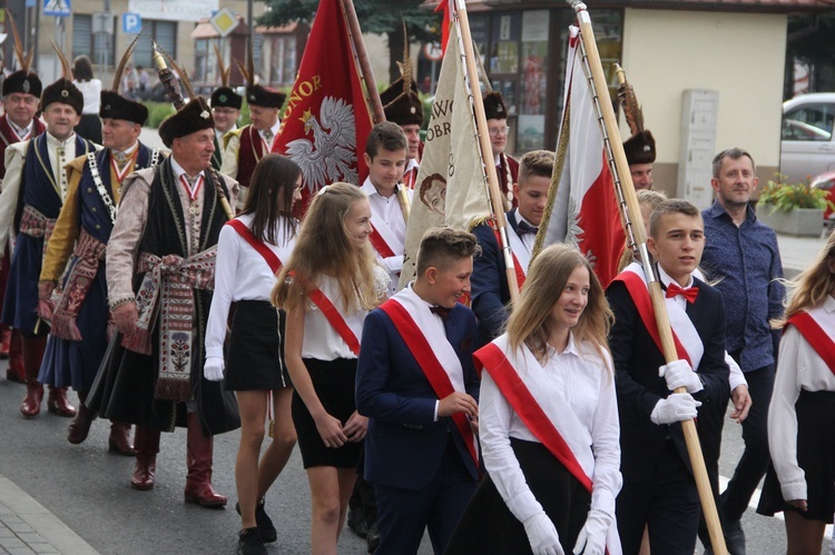 Bobowa. Błogosławieństwo odnowionego kościoła w 680. rocznicę lokacji miasta