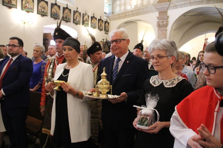 Bobowa. Błogosławieństwo odnowionego kościoła w 680. rocznicę lokacji miasta