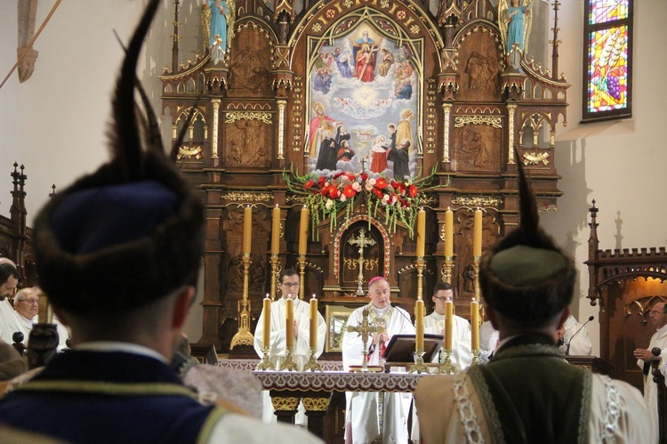 Bobowa. Błogosławieństwo odnowionego kościoła w 680. rocznicę lokacji miasta