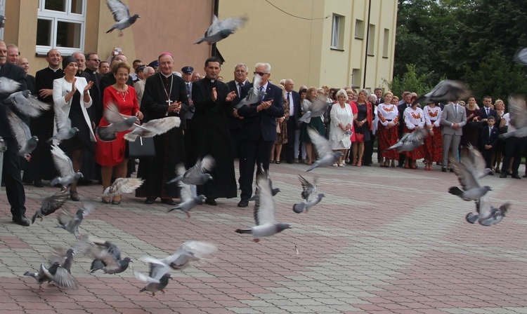 Bobowa zdobyła się na szaleństwo. Dziś świętuje i głosi wieść światu