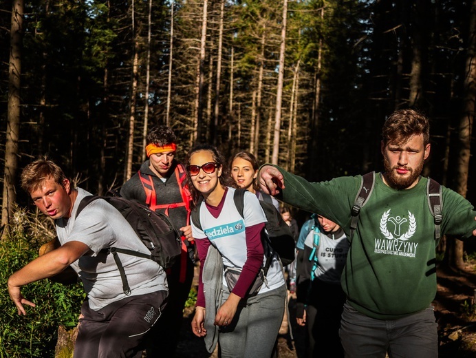 Biały Dunajec - studenci na szlaku