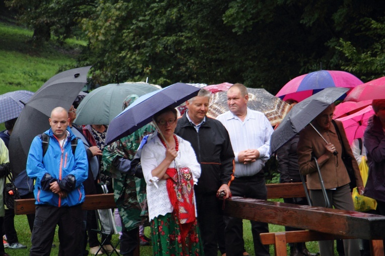 Pielgrzymka Rodzin do Kalwarii Zebrzydowskiej 2019 - Droga Krzyżowa