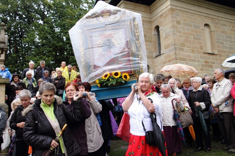 Pielgrzymka Rodzin do Kalwarii Zebrzydowskiej 2019 - Droga Krzyżowa