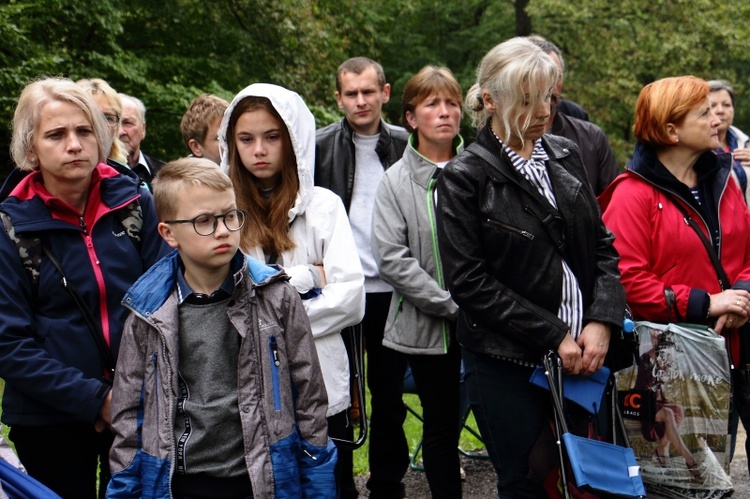 Pielgrzymka Rodzin do Kalwarii Zebrzydowskiej 2019 - Droga Krzyżowa