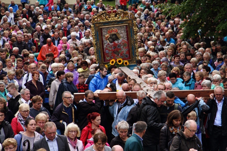 Pielgrzymka Rodzin do Kalwarii Zebrzydowskiej 2019 - Droga Krzyżowa