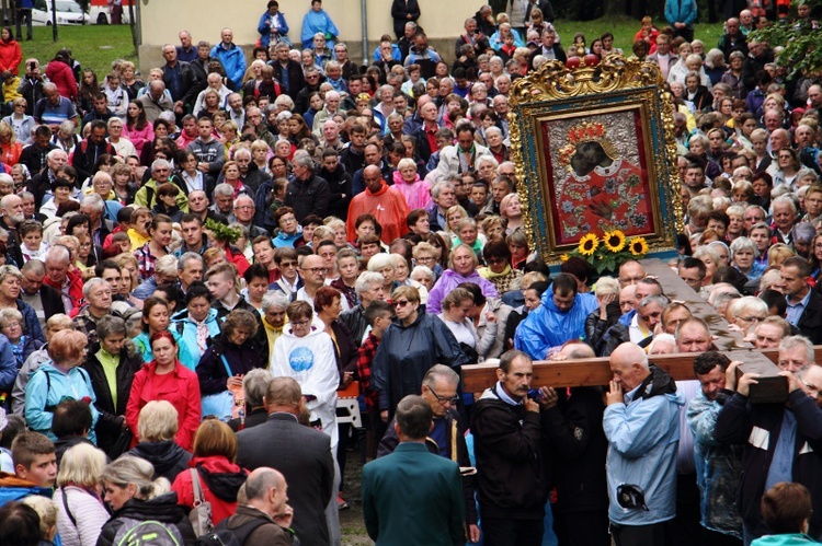 Pielgrzymka Rodzin do Kalwarii Zebrzydowskiej 2019 - Droga Krzyżowa