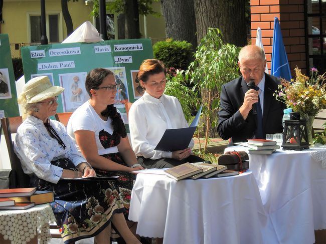 Ulanów, PSP. Narodowe Czytanie.