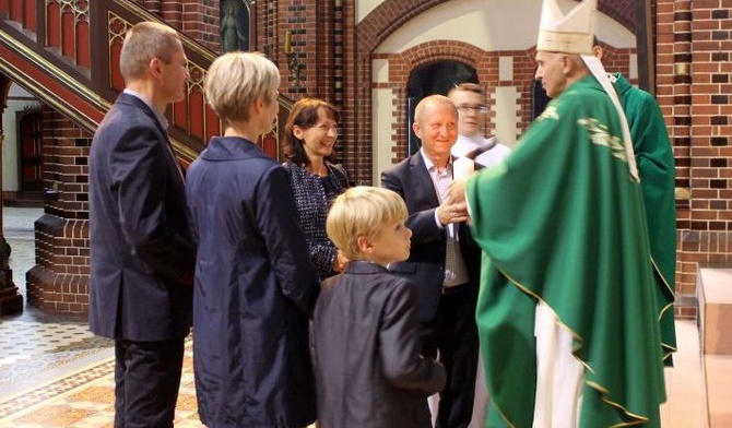 Bp Iwanecki: Wybór Jezusa kosztuje