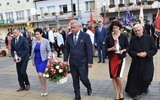 Modliborzyce, rynek. Uroczystości patriotyczne.