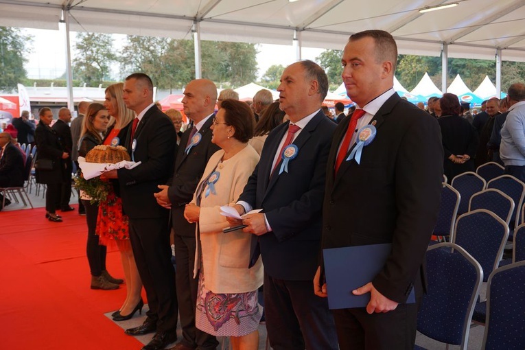 Dożynki wojewódzko-diecezjalne w Niemczy