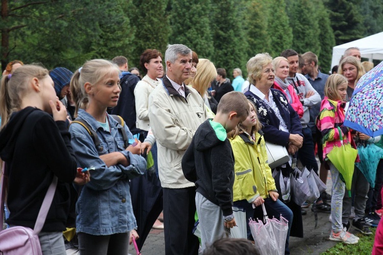 3. Festyn parafialny "Rodzina rodzinie" na Złotych Łanach - 2019