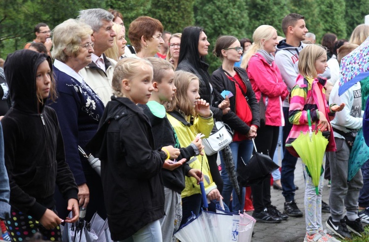 3. Festyn parafialny "Rodzina rodzinie" na Złotych Łanach - 2019