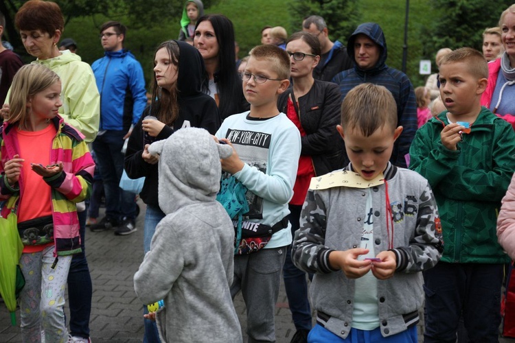 3. Festyn parafialny "Rodzina rodzinie" na Złotych Łanach - 2019