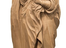 ▲	Rzeźba przedstawiająca Matkę Bożą Dzikowską.
