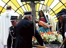 Kopia limanowskiej Piety.