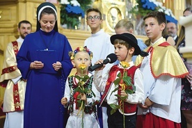 Najmłodsi parafianie zapewniali, że będą pamiętać,  także w modlitwie.