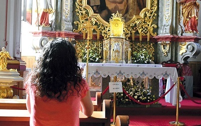 ▲	Często w świdnickim kościele pw. św. Józefa można ją spotkać na adoracji Najświętszego Sakramentu.