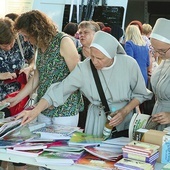 ▲	 Spotkanie było też okazją do zapoznania się z nowymi pomocami dydaktycznymi. 