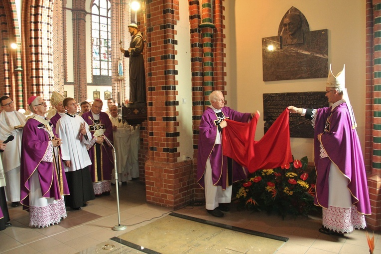 Katowice. Polonia dziękuje śp. abp. Wesołemu