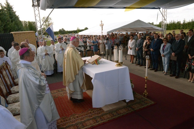 Msza św. za śp. abp. Zygmunta Zimowskiego