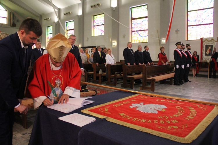 Poświęcenie sztandaru Związku Zawodowego Maszynistów Kolejowych