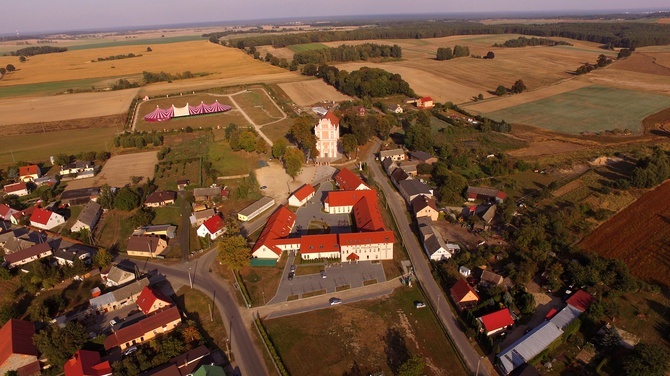 Skrzatusz w fotografii Roberta Nowickiego