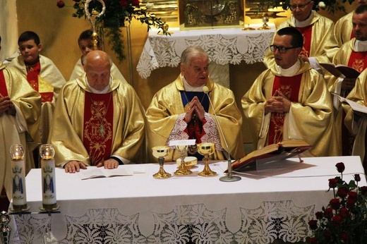 25. rocznica poświęcenia kościoła i powstania parafii w Czernichowie