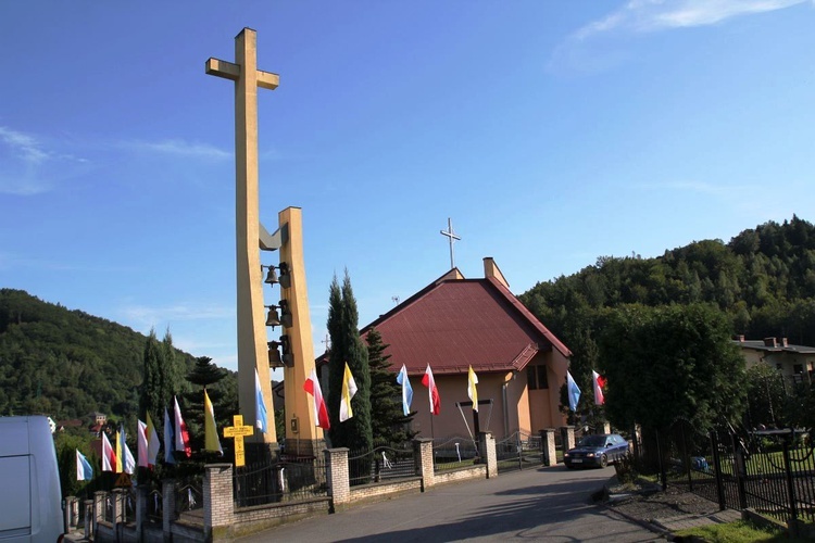 25. rocznica poświęcenia kościoła i powstania parafii w Czernichowie