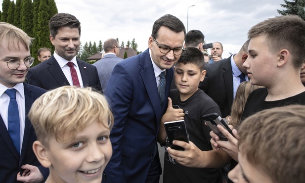 Morawiecki: Polskie tradycje wzmacniają rodzinę