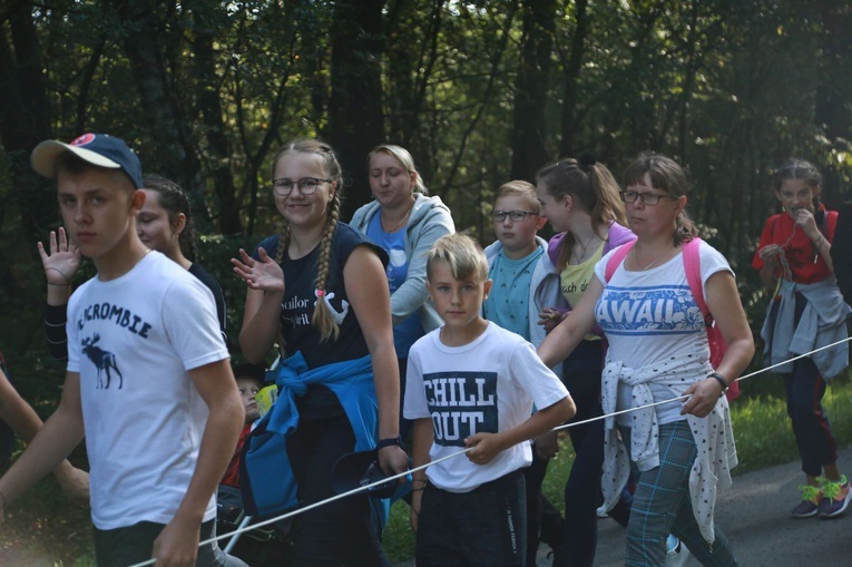 Grupa wyruszająca z Janowca