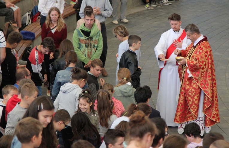 Młodzi w amfiteatrze pod Grojcem w Żywcu - 2019