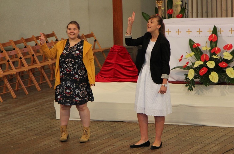 Młodzi w amfiteatrze pod Grojcem w Żywcu - 2019