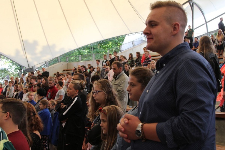 Młodzi w amfiteatrze pod Grojcem w Żywcu - 2019
