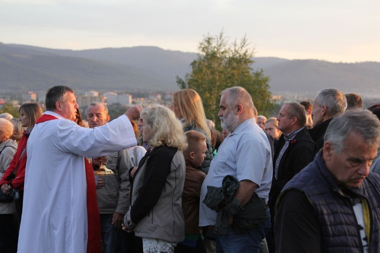 Bielsko-Biała pod Krzyżem na Trzech Lipkach - 2019