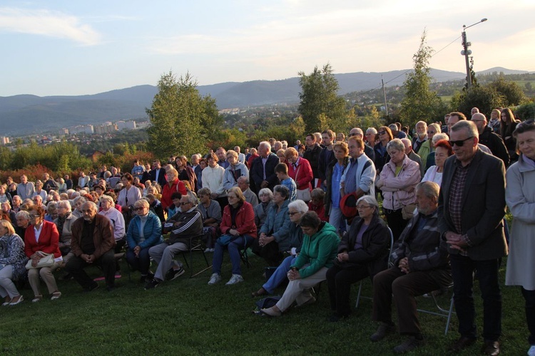 Bielsko-Biała pod Krzyżem na Trzech Lipkach - 2019